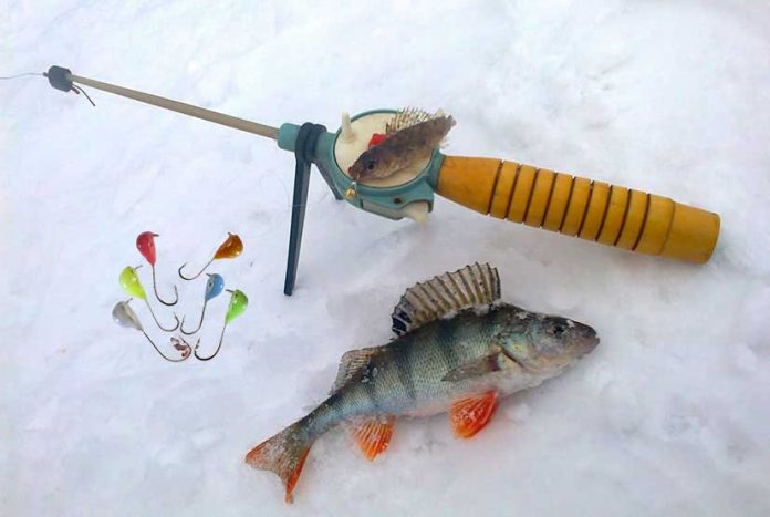 зимняя рыбалка на мормышку ловля окуня